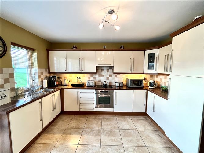 19 Lios Ard, Lisloose, Tralee, Kerry
