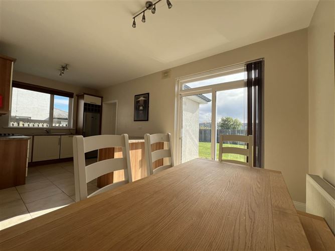 8 Longfield Way, Clonmel, County Tipperary