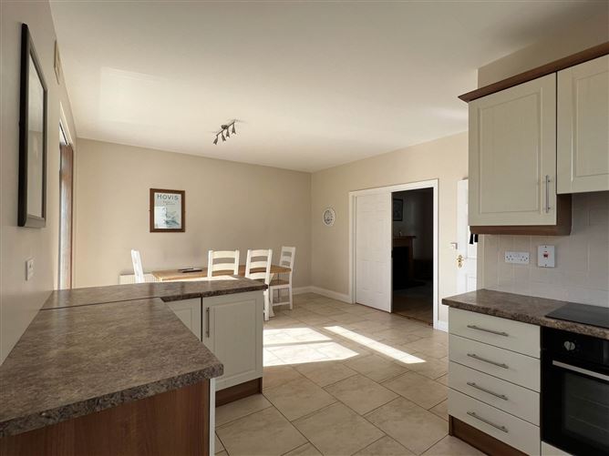 8 Longfield Way, Clonmel, County Tipperary
