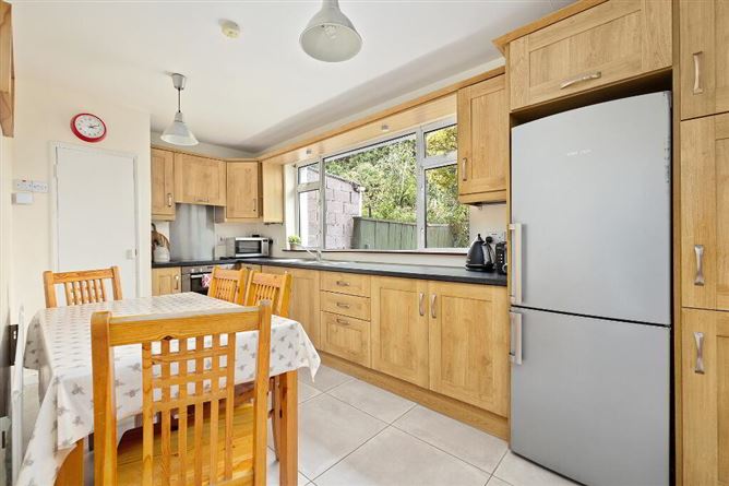 2 Sarsfield Park, Lucan, Dublin