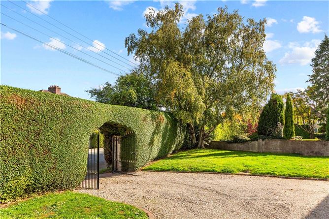 39 Priory Avenue, Blackrock, Co. Dublin