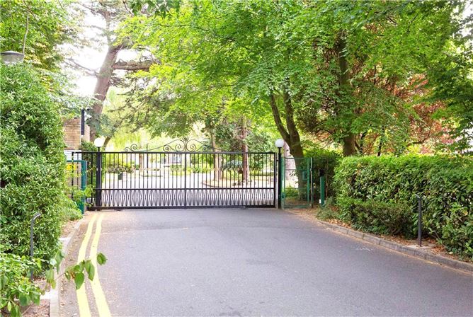 111 The Elms, Mount Merrion Avenue, Blackrock, Co. Dublin