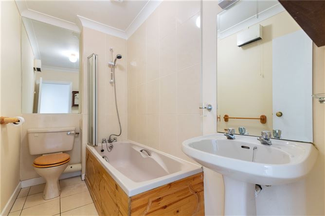 111 The Elms, Mount Merrion Avenue, Blackrock, Co. Dublin