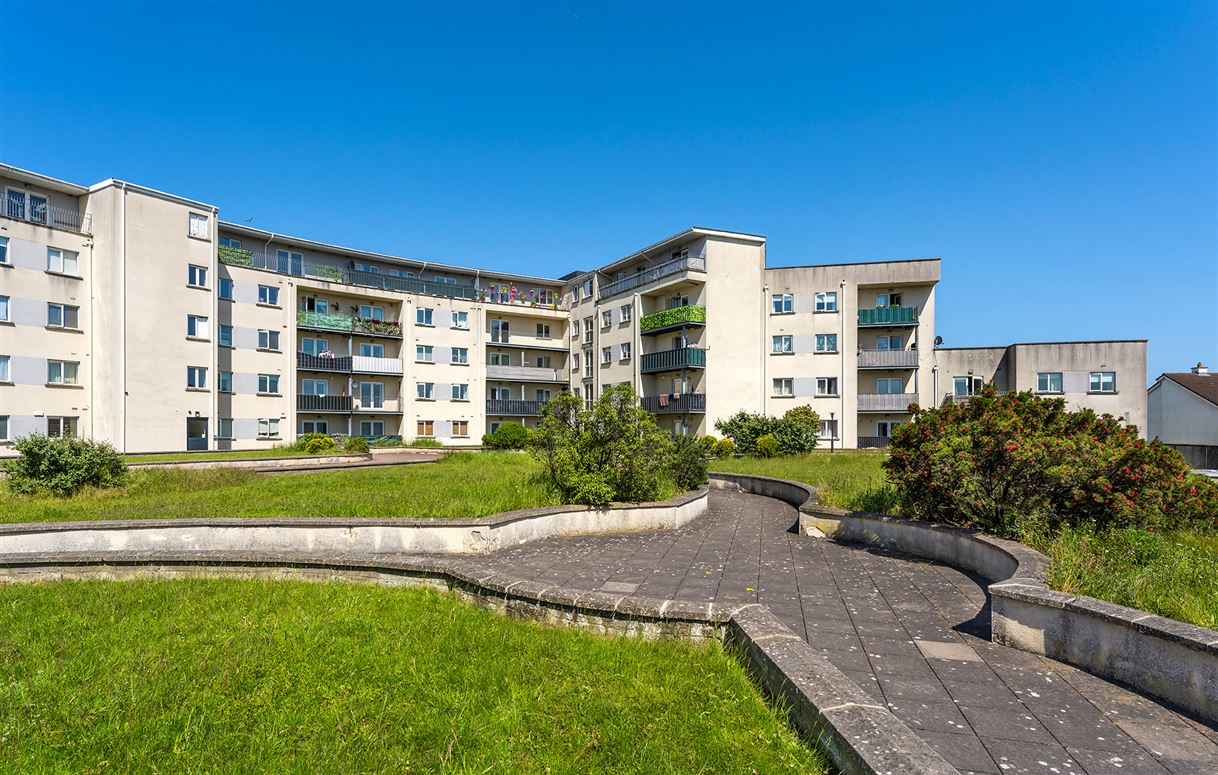 172 Block C, Aras Na Cluaine, Clondalkin, Dublin 22