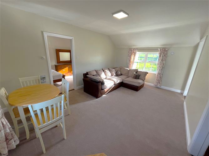 Apt 3, Kilrush Airfield, Kilcullen, Kildare