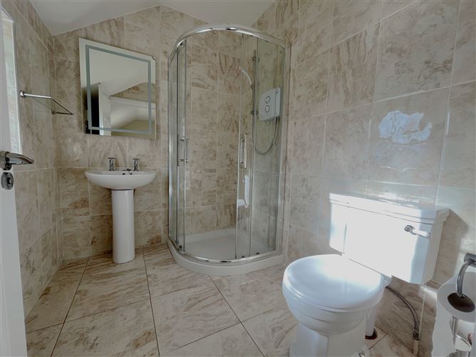 Apt 3, Kilrush Airfield, Kilcullen, Kildare