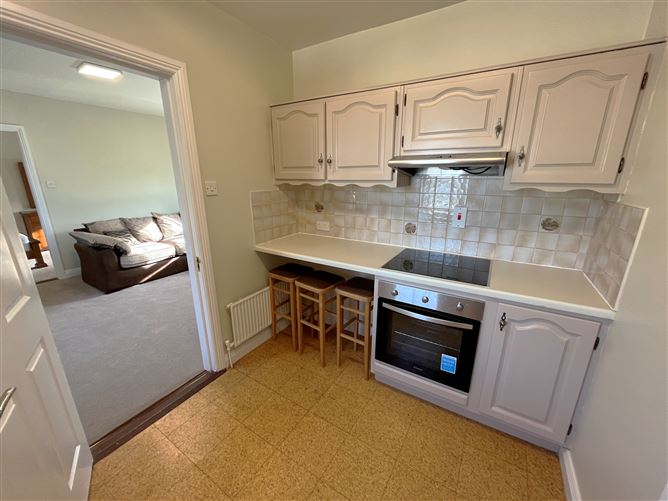 Apt 3, Kilrush Airfield, Kilcullen, Kildare