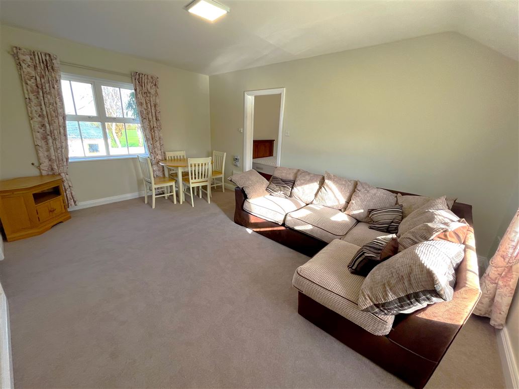 Apt 3, Kilrush Airfield, Kilcullen, Kildare