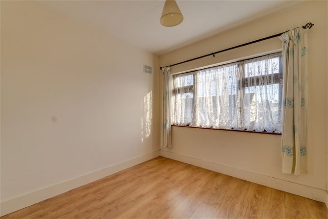 10 Saint James's Road, Greenhills, Dublin 12