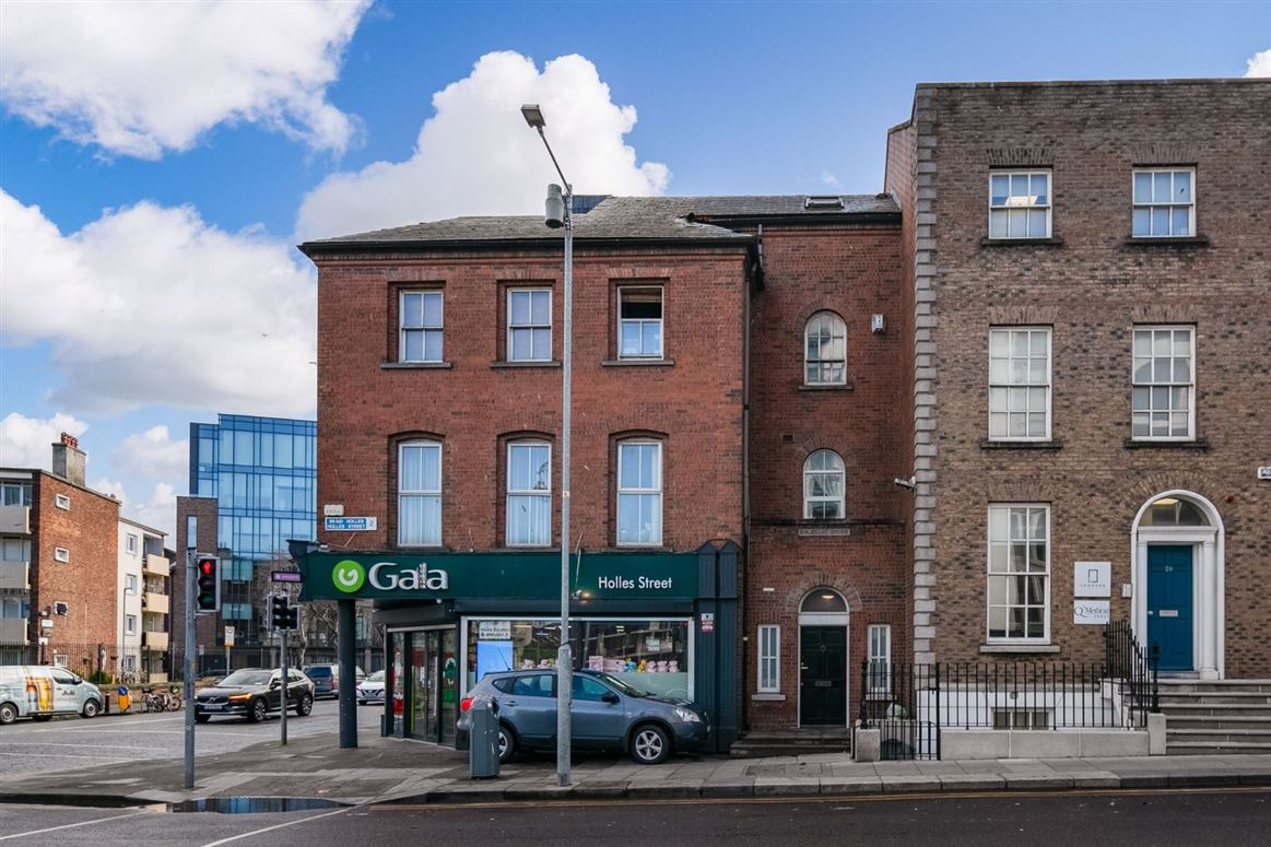 5 Holmeade House, Holles Street, Dublin 2