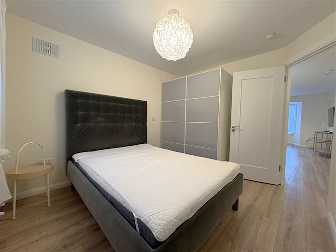  2 Carlyle House, Church Rd, Howth, County Dublin