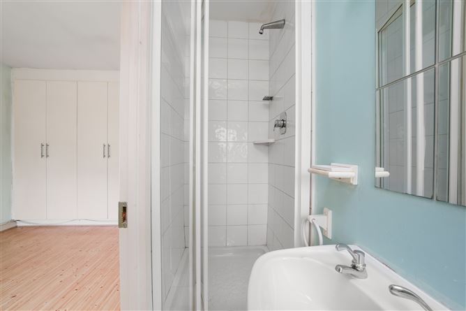 2 Lanesborough Park, Finglas, Dublin 11