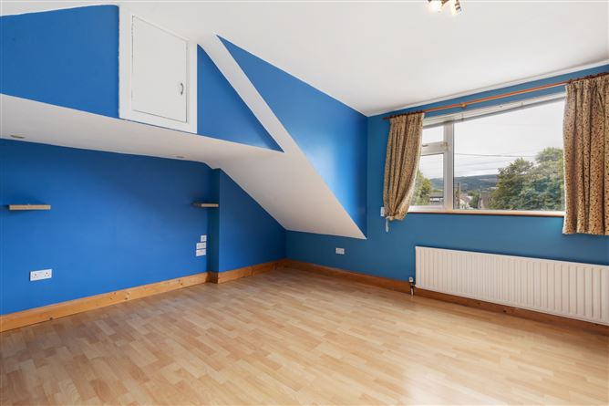 Photo 11 of 14 — 82 Meadow Grove, Churchtown, Dublin 16