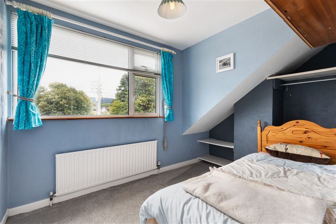 Photo 12 of 14 — 82 Meadow Grove, Churchtown, Dublin 16