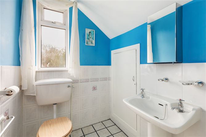 Photo 13 of 14 — 82 Meadow Grove, Churchtown, Dublin 16