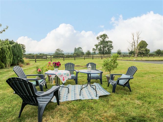 Coach House,Coach House, Kyleberg House, Kyleberg, Pike Of Rushall