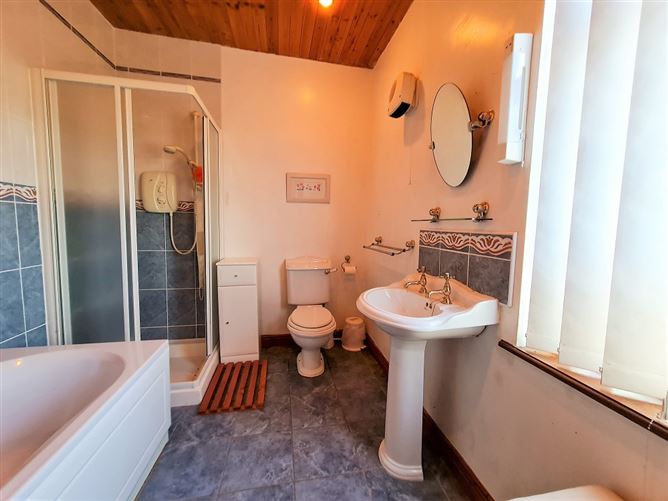 Swan Cottage, Ballinafad Road, Belcarra, Castlebar, Mayo