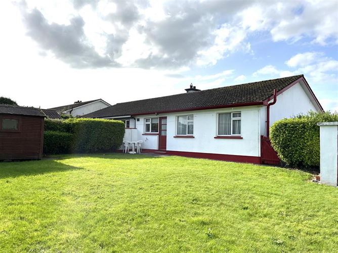Sean Phobal, 17 Comeragh Crescent, Dungarvan, Waterford