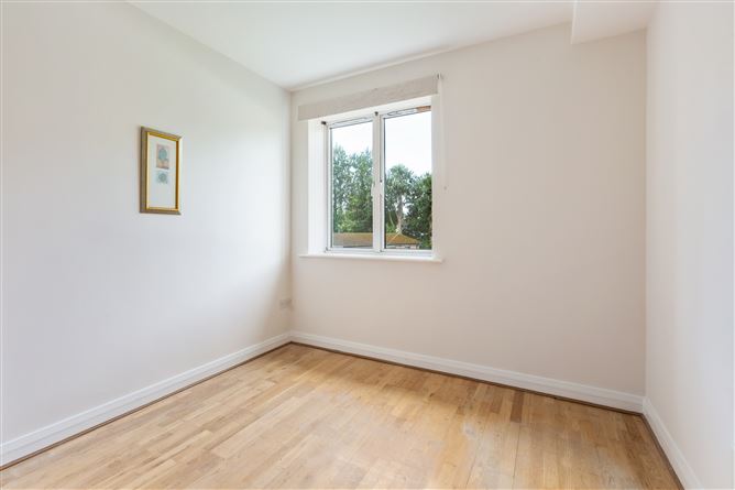 13 Linden Court, House 4, Grove Avenue, Blackrock, Dublin