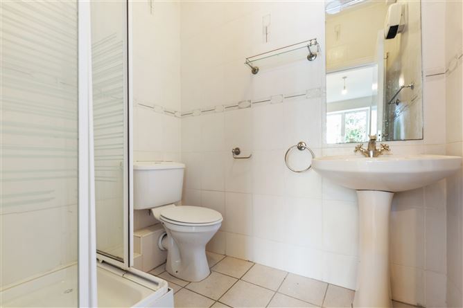 13 Linden Court, House 4, Grove Avenue, Blackrock, Dublin