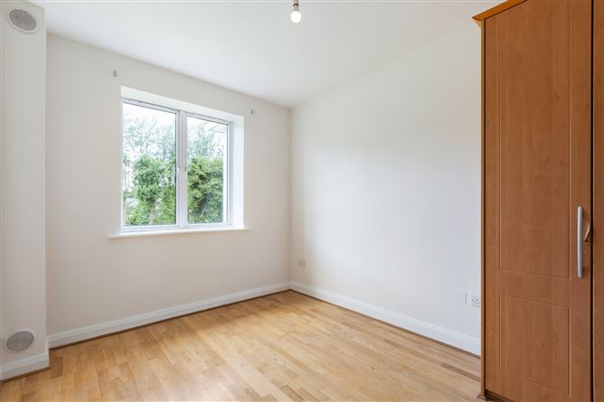 13 Linden Court, House 4, Grove Avenue, Blackrock, Dublin