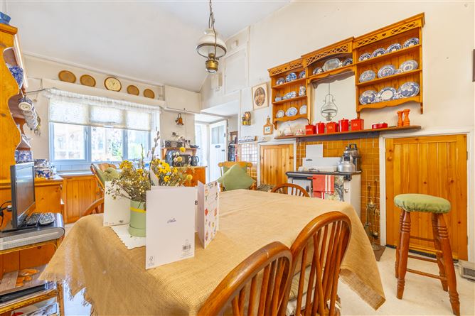 Slievenamon Cottage, Cahir, Tipperary