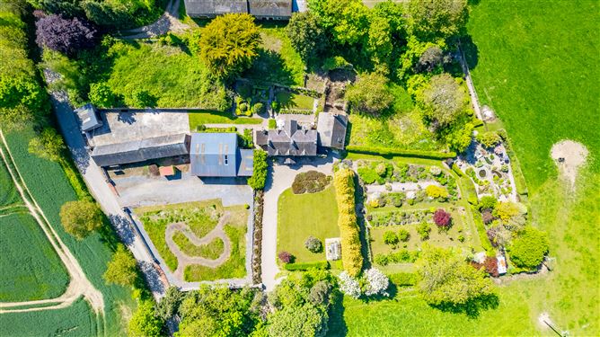 Slievenamon Cottage, Cahir, Tipperary