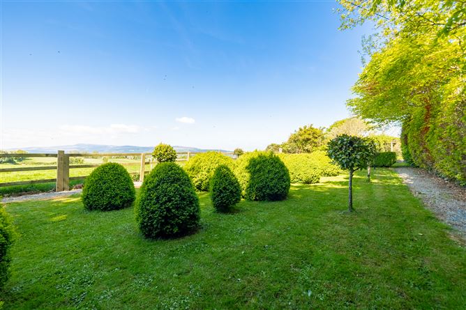 Slievenamon Cottage, Cahir, Tipperary