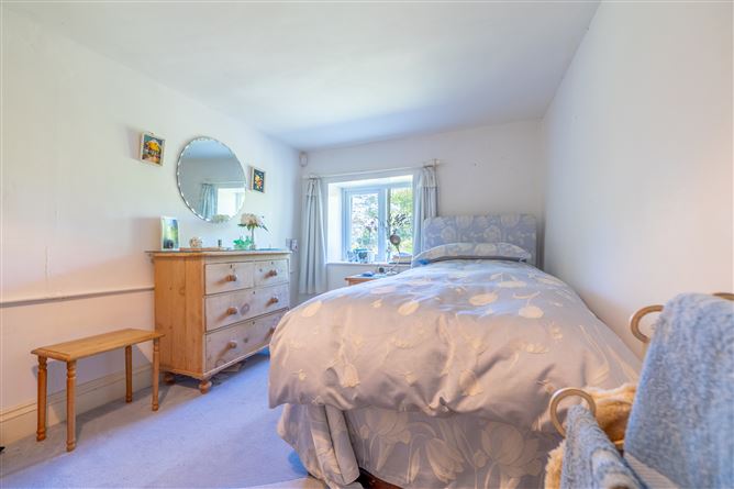 Slievenamon Cottage, Cahir, Tipperary
