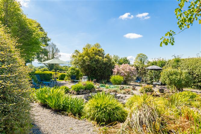 Slievenamon Cottage, Cahir, Tipperary