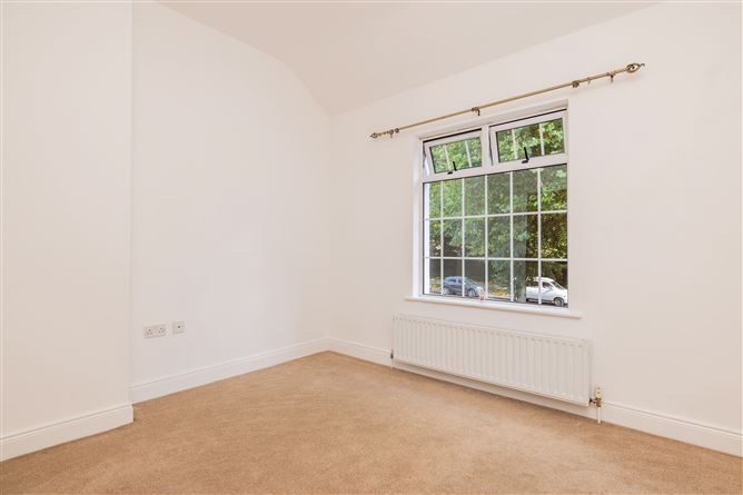 https://photos-a.propertyimages.ie/media/8/5/5/4952558/baae7e77-2cc0-4136-871e-bd71f4a7344a_l.jpg