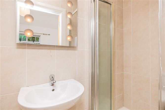https://photos-a.propertyimages.ie/media/8/5/5/4952558/baae7e77-2cc0-4136-871e-bd71f4a7344a_l.jpg