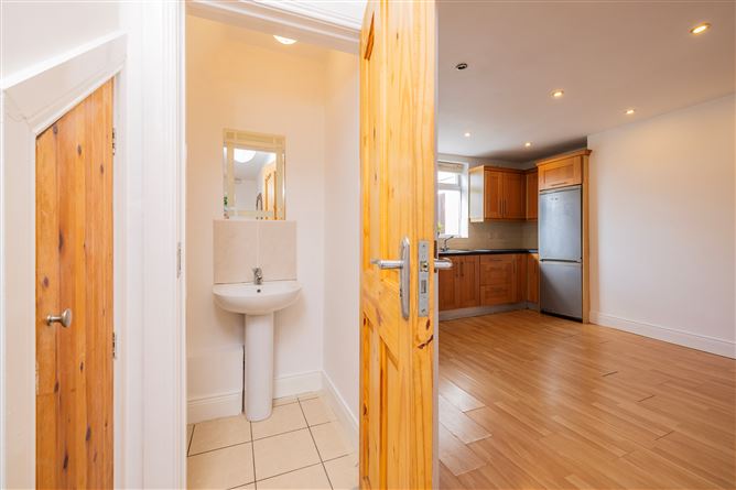 https://photos-a.propertyimages.ie/media/8/5/5/4952558/baae7e77-2cc0-4136-871e-bd71f4a7344a_l.jpg