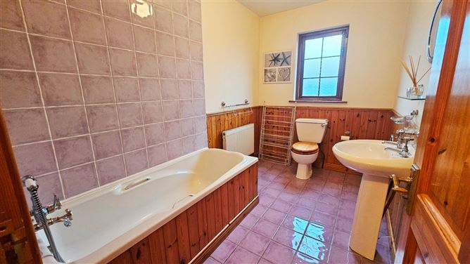 3 Churchview, Deerpark, Virginia, Co. Cavan