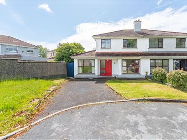 63 The Rise, Knocknacarra, Galway, Galway City