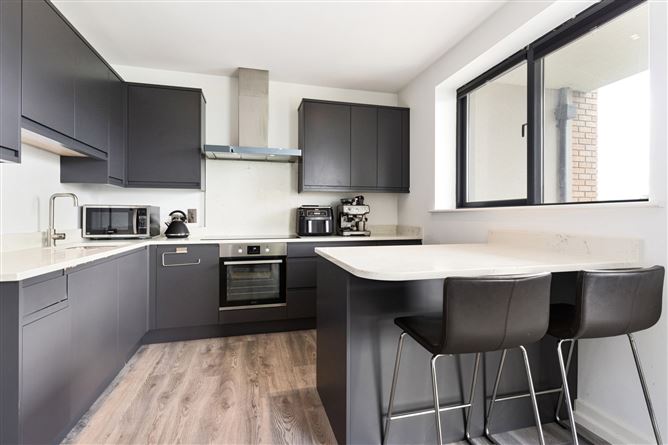 65 Ard Cluain, Main Street, Clonee