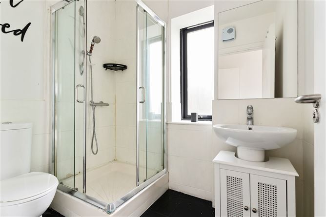 65 Ard Cluain, Main Street, Clonee