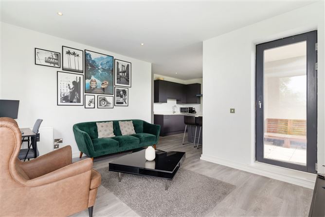 65 Ard Cluain, Main Street, Clonee