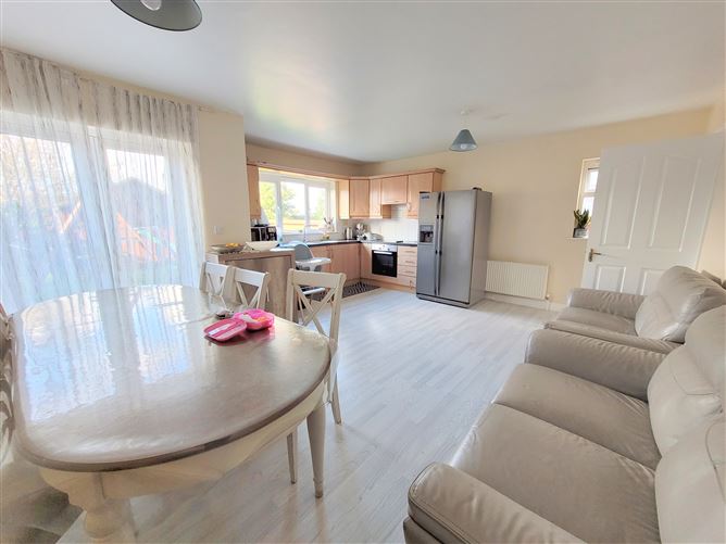 5 Riverdale, Cahir, Tipperary