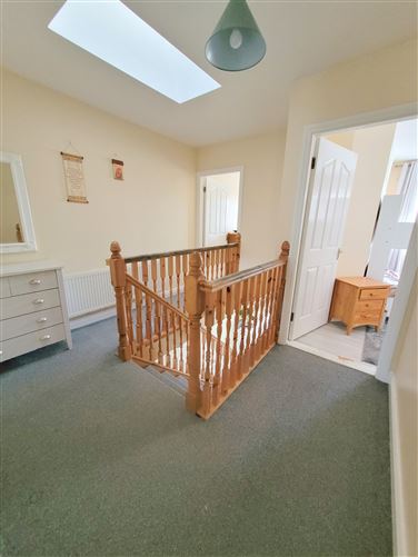 5 Riverdale, Cahir, Tipperary