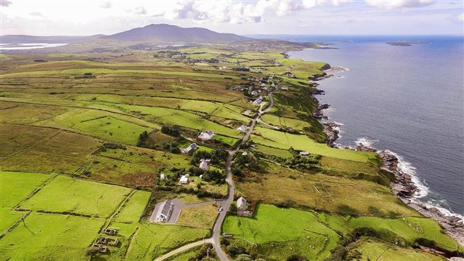 Perry Cottage, Mullaghglass, Tullycross, Renvyle, Galway