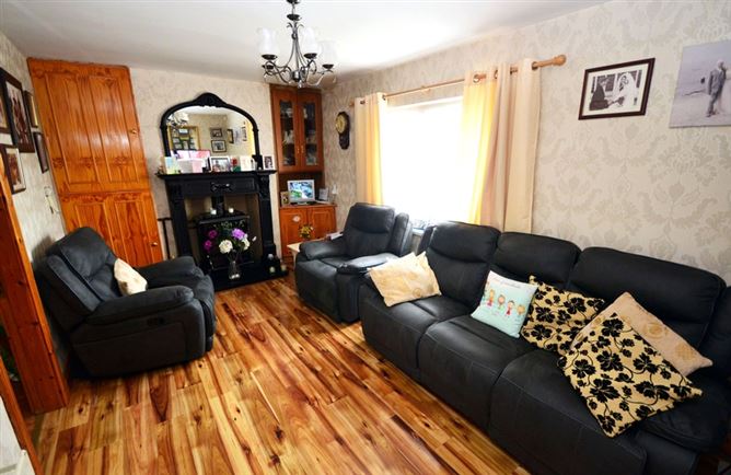 387 Coneyburrow, Lifford, Co. Donegal