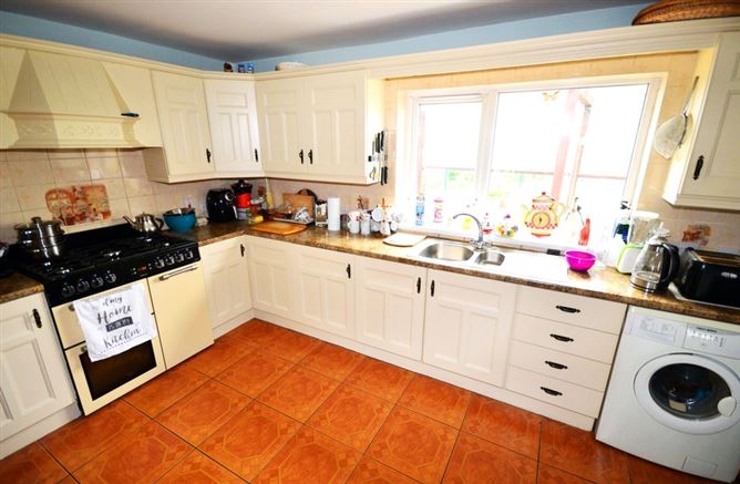 387 Coneyburrow, Lifford, Co. Donegal