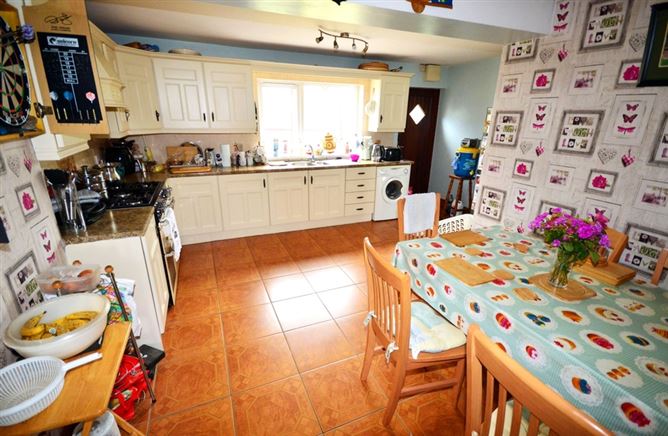 387 Coneyburrow, Lifford, Co. Donegal