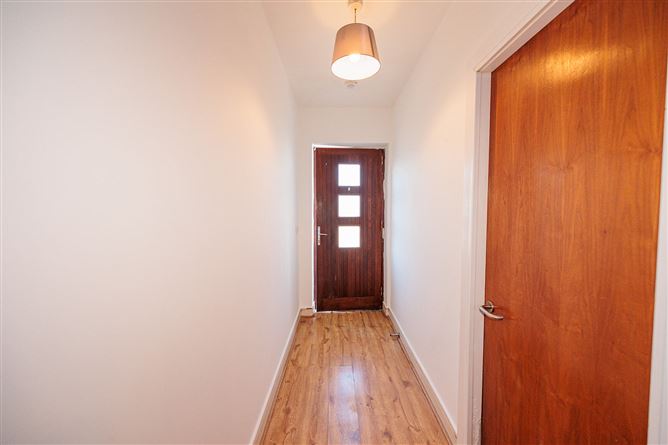 https://photos-a.propertyimages.ie/media/8/5/6/5008658/717a5eca-04b7-4272-ae15-1dc23f11cf3b_l.jpg