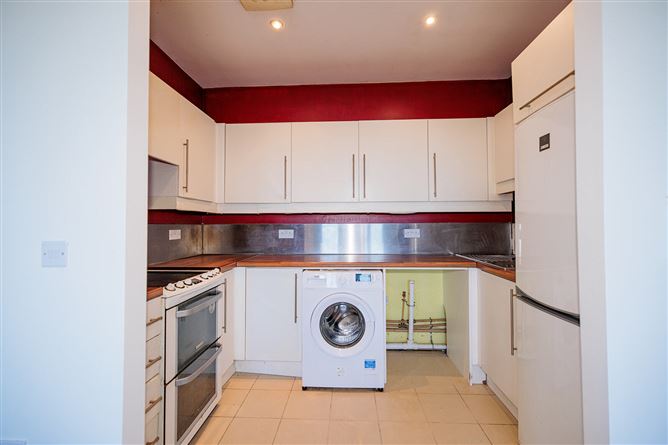 https://photos-a.propertyimages.ie/media/8/5/6/5008658/717a5eca-04b7-4272-ae15-1dc23f11cf3b_l.jpg