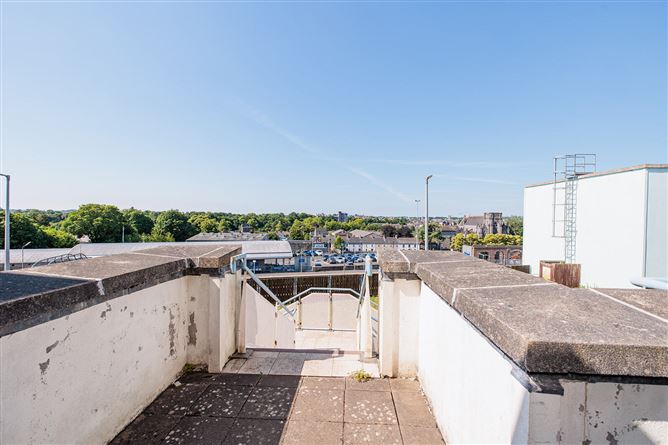 https://photos-a.propertyimages.ie/media/8/5/6/5008658/717a5eca-04b7-4272-ae15-1dc23f11cf3b_l.jpg