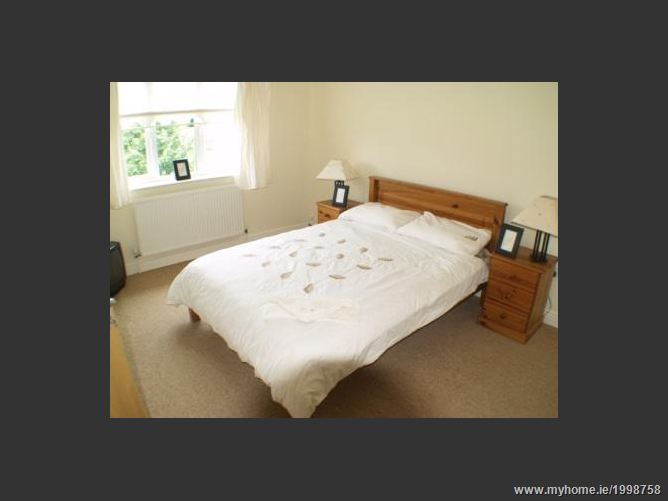 13 Fforster Green, Lucan,  Dublin West