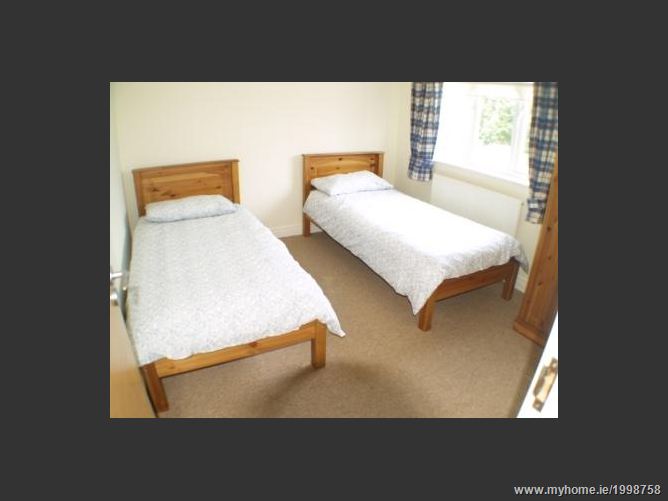 13 Fforster Green, Lucan,  Dublin West