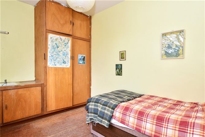 Taunus, 1A Dr Mannix Road, Salthill, Galway